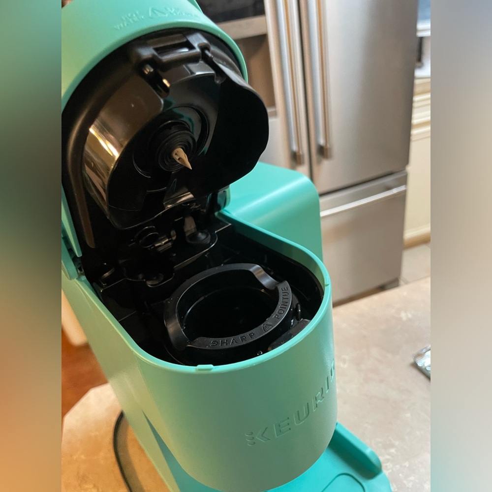 Keurig K-Express Essentials Tropical Blue Single-Serve K-Cup Pod Coffee Maker - Picture 5 of 11